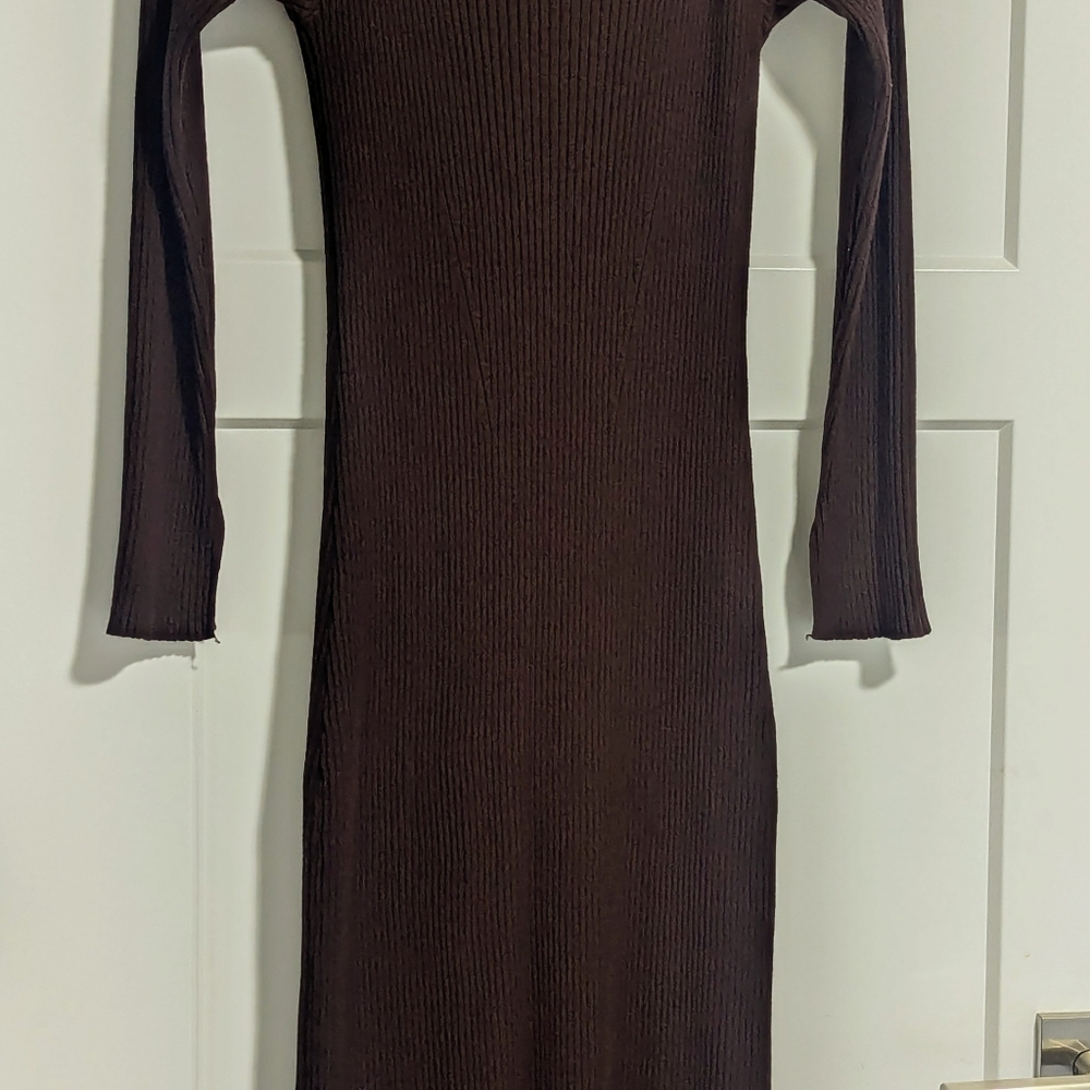 Elegant Long Sleeve Ribbed Dress in Dark Brown